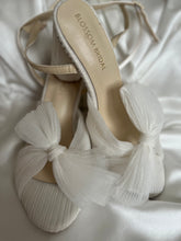 Load image into Gallery viewer, Blossom Bridal Chiffon Bow Heel
